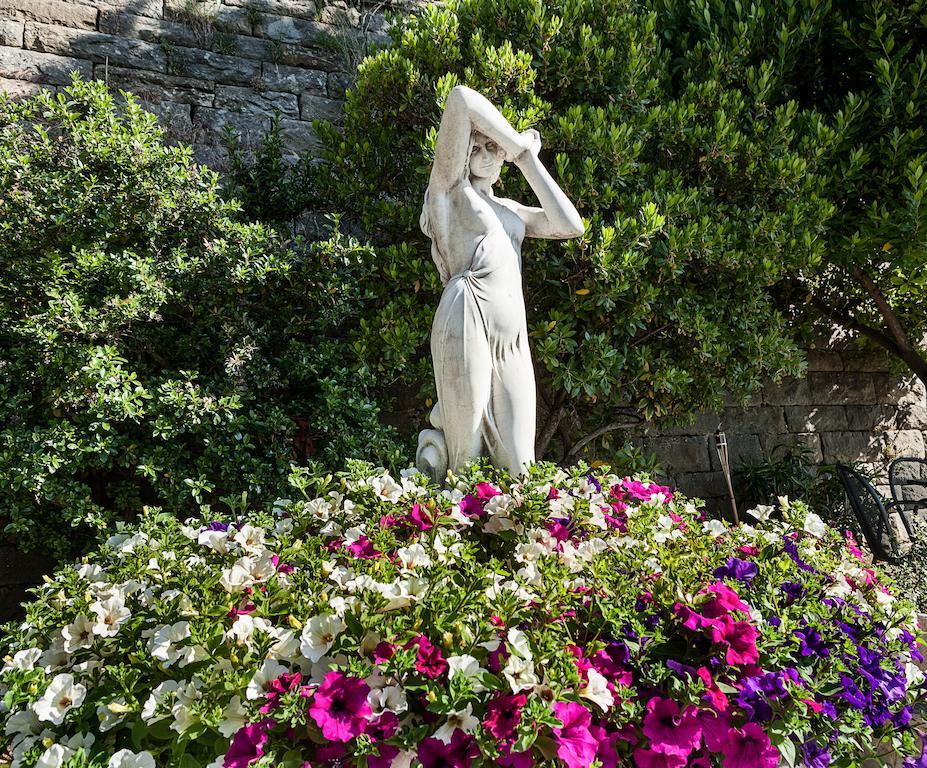 Locanda I Grifi Hotel Cortona Exterior photo